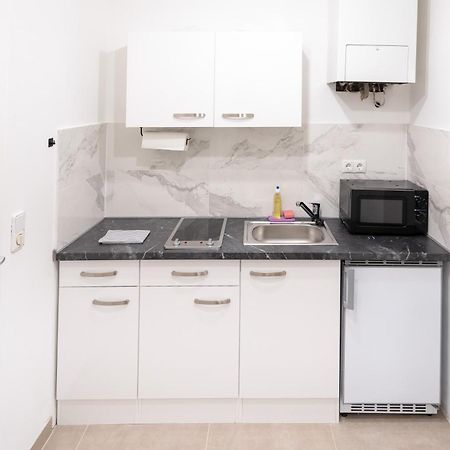 Radiant Premium Apartments - Fuenfhaus Виена Екстериор снимка