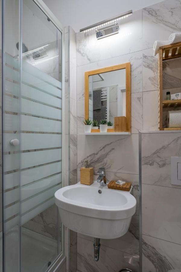 Radiant Premium Apartments - Fuenfhaus Виена Екстериор снимка